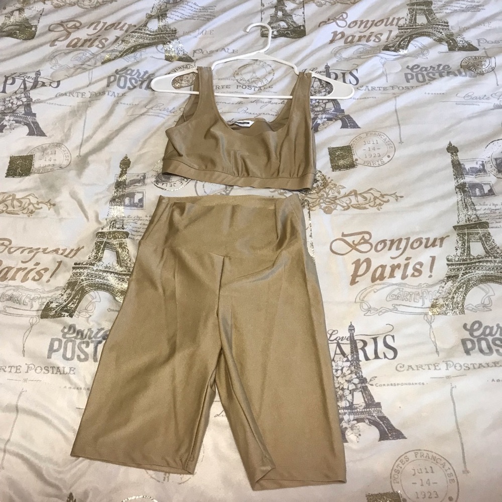 Fashion nova champagne gold set